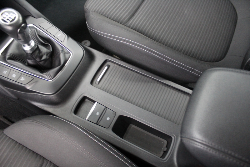 Ford Focus Ford Focus Wagon 1.0 EcoBoost Titanium Business 126PK, RIJKLAAR | STUUR/STOEL/RUITVERWARMING | NAVIGATIE | CRUISE CONTROLE