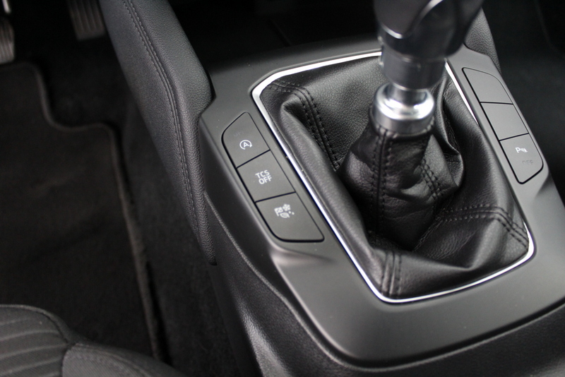 Ford Focus Ford Focus Wagon 1.0 EcoBoost Titanium Business 126PK, RIJKLAAR | STUUR/STOEL/RUITVERWARMING | NAVIGATIE | CRUISE CONTROLE