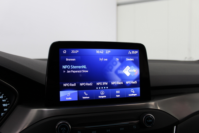 Ford Focus Ford Focus Wagon 1.0 EcoBoost Titanium Business 126PK, RIJKLAAR | STUUR/STOEL/RUITVERWARMING | NAVIGATIE | CRUISE CONTROLE
