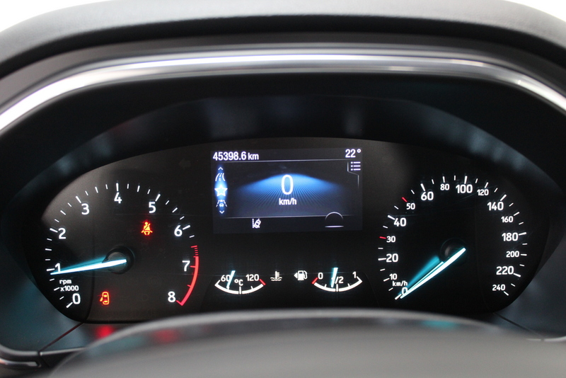 Ford Focus Ford Focus Wagon 1.0 EcoBoost Titanium Business 126PK, RIJKLAAR | STUUR/STOEL/RUITVERWARMING | NAVIGATIE | CRUISE CONTROLE