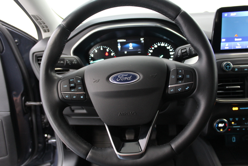 Ford Focus Ford Focus Wagon 1.0 EcoBoost Titanium Business 126PK, RIJKLAAR | STUUR/STOEL/RUITVERWARMING | NAVIGATIE | CRUISE CONTROLE