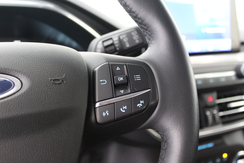 Ford Focus Ford Focus Wagon 1.0 EcoBoost Titanium Business 126PK, RIJKLAAR | STUUR/STOEL/RUITVERWARMING | NAVIGATIE | CRUISE CONTROLE