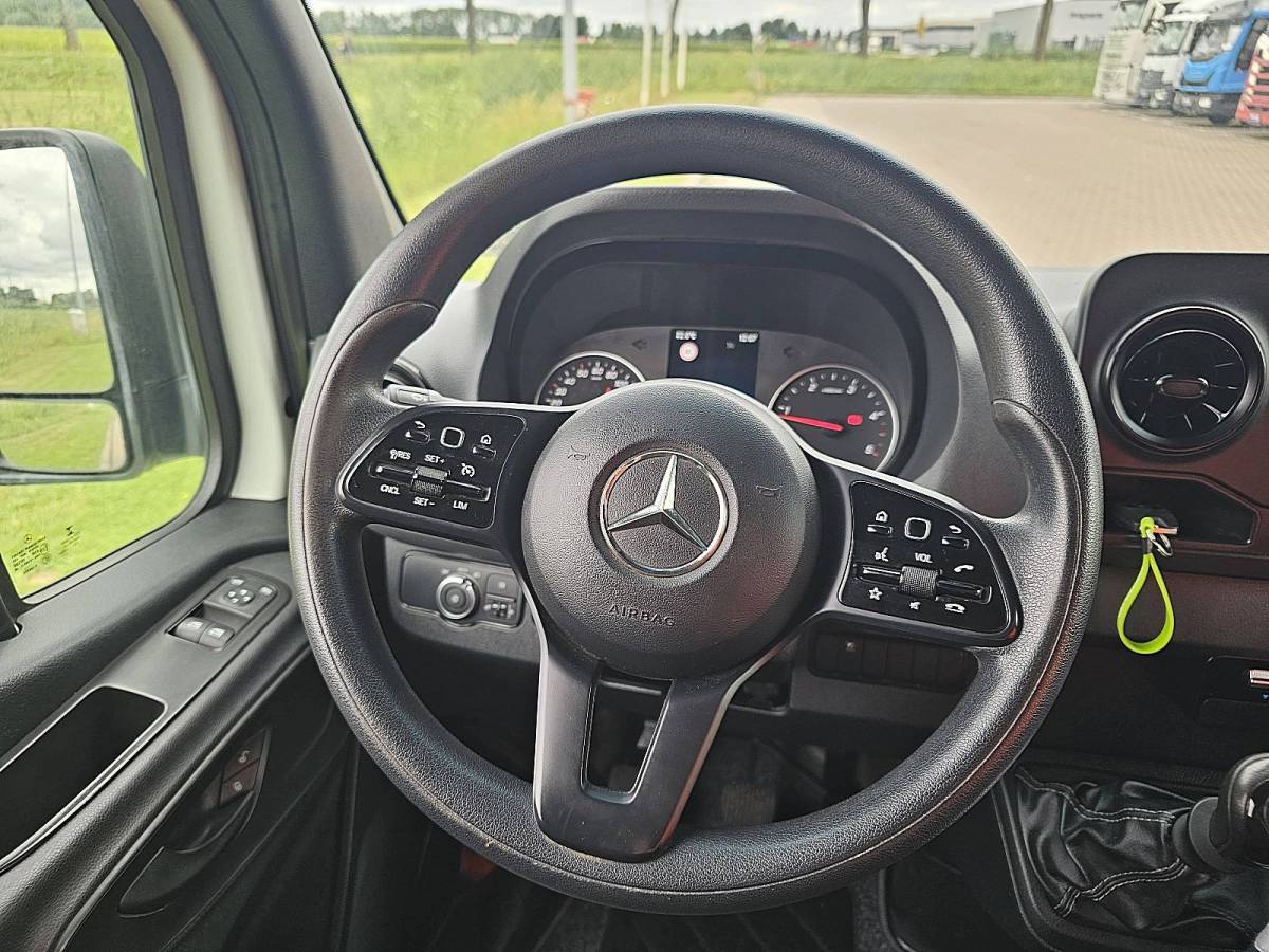 Mercedes-Benz Sprinter MERCEDES-BENZ SPRINTER 211 ac carplay euro6