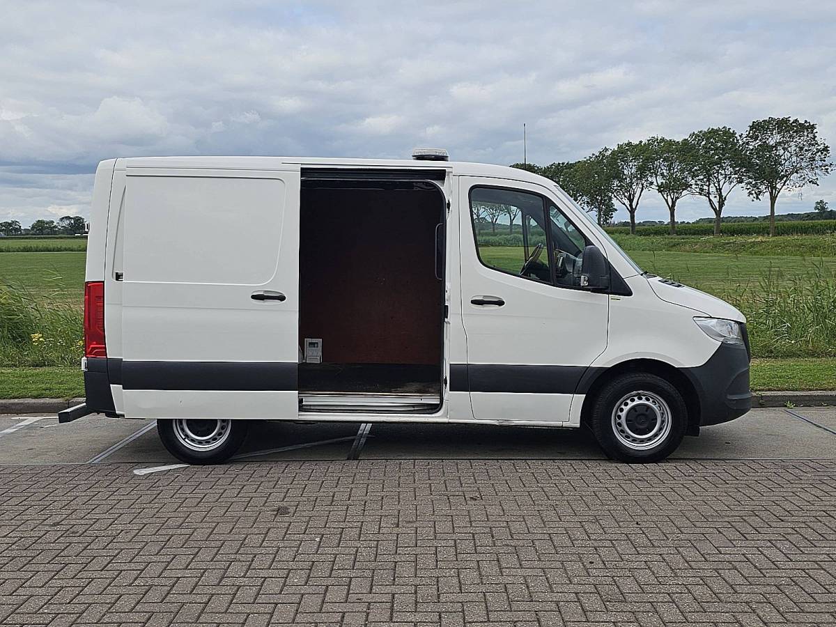 Mercedes-Benz Sprinter MERCEDES-BENZ SPRINTER 211 ac carplay euro6