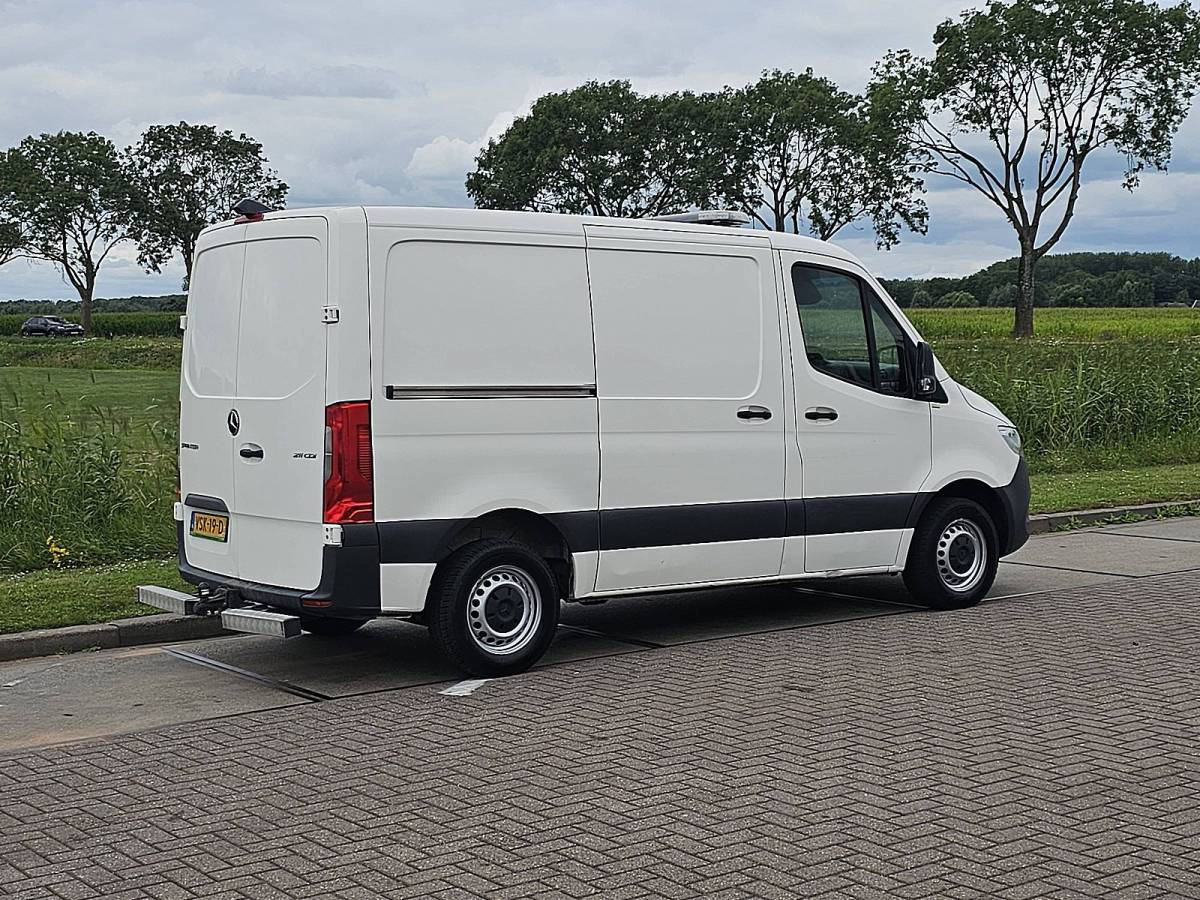 Mercedes-Benz Sprinter MERCEDES-BENZ SPRINTER 211 ac carplay euro6