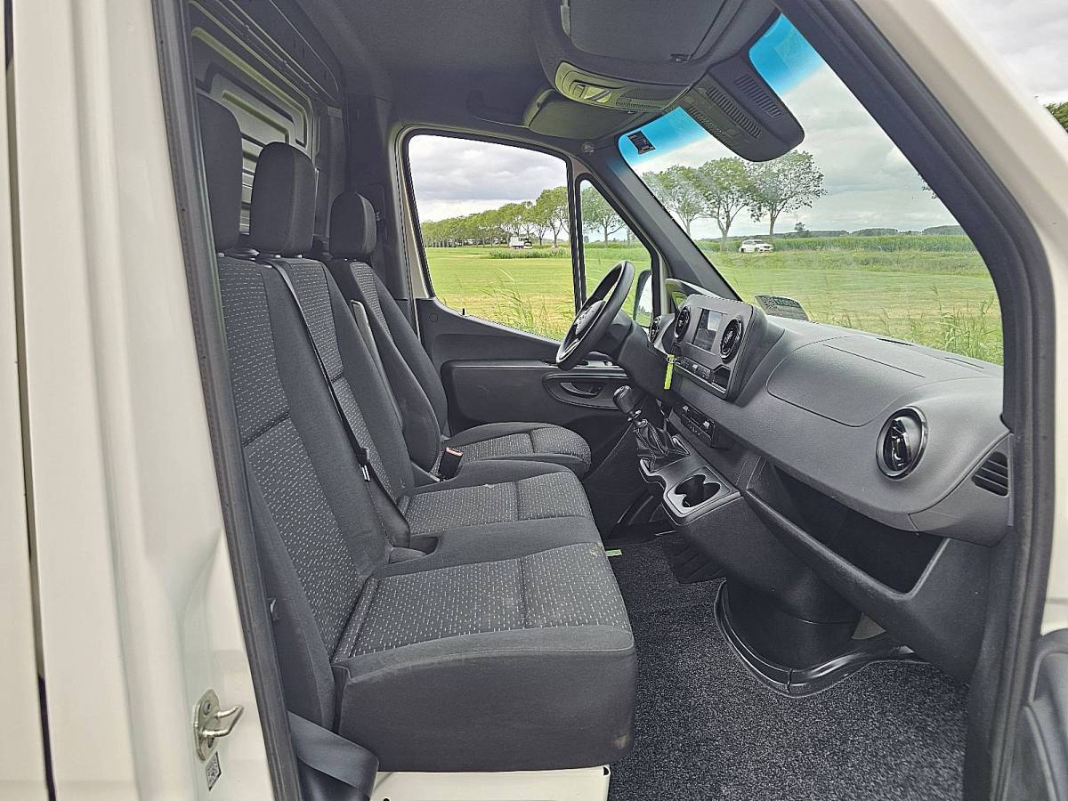 Mercedes-Benz Sprinter MERCEDES-BENZ SPRINTER 211 ac carplay euro6