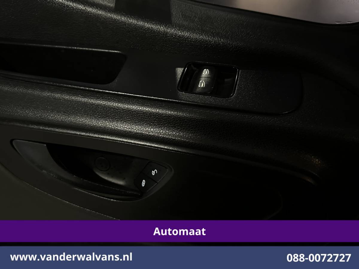 Mercedes-Benz Sprinter Mercedes-Benz Sprinter 317 CDI 170pk 9G-Tronic Automaat Bakwagen Laadklep 21m3 KUUB Zijdeur Euro6 Airco | Lat om Lat betimmering | Leder Bijrijdersbank