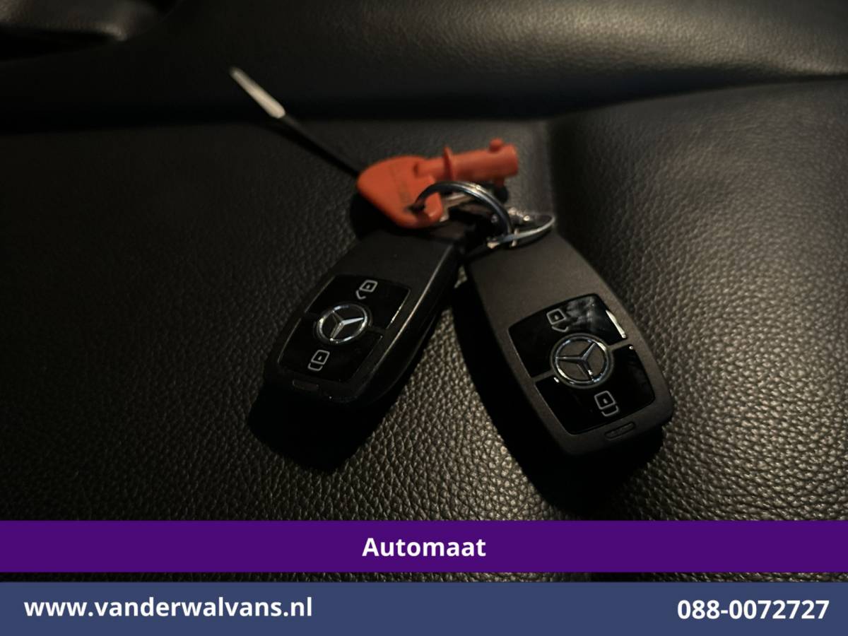 Mercedes-Benz Sprinter Mercedes-Benz Sprinter 317 CDI 170pk 9G-Tronic Automaat Bakwagen Laadklep 21m3 KUUB Zijdeur Euro6 Airco | Lat om Lat betimmering | Leder Bijrijdersbank