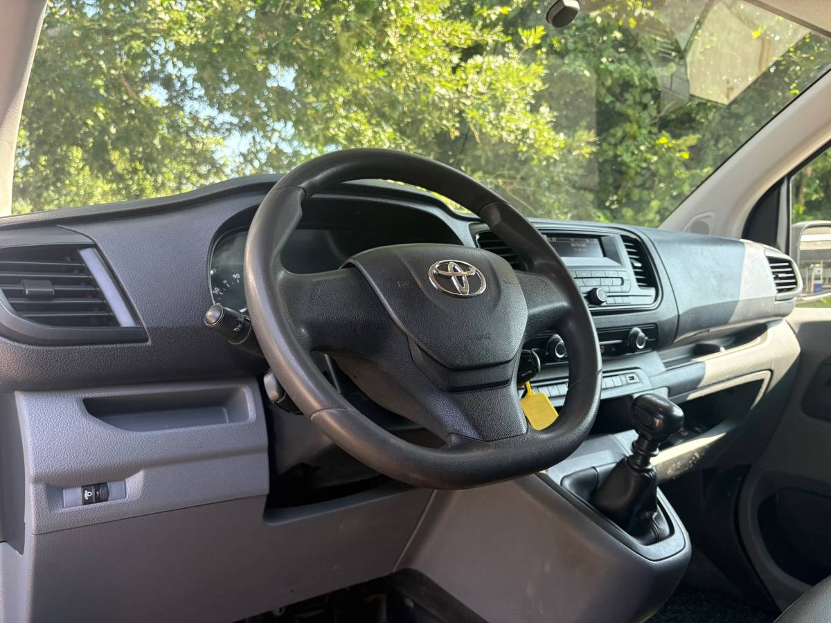 Toyota ProAce Toyota PROACE Worker 2.0 D-4D Cool Long||NAP|airco|cruise|bluetooth|trekhaak|dubbele schuifdeuren|DAB+|elektrisch pakket|EURO6