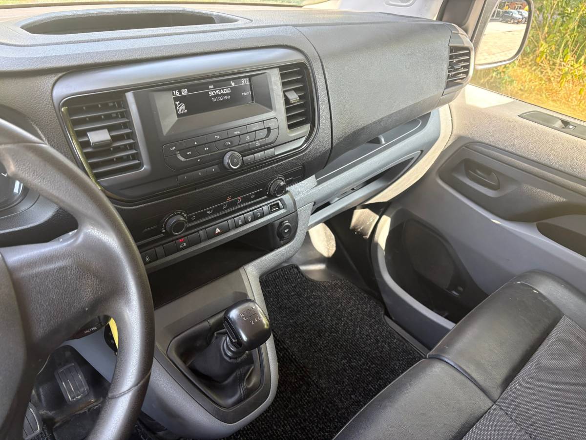 Toyota ProAce Toyota PROACE Worker 2.0 D-4D Cool Long||NAP|airco|cruise|bluetooth|trekhaak|dubbele schuifdeuren|DAB+|elektrisch pakket|EURO6