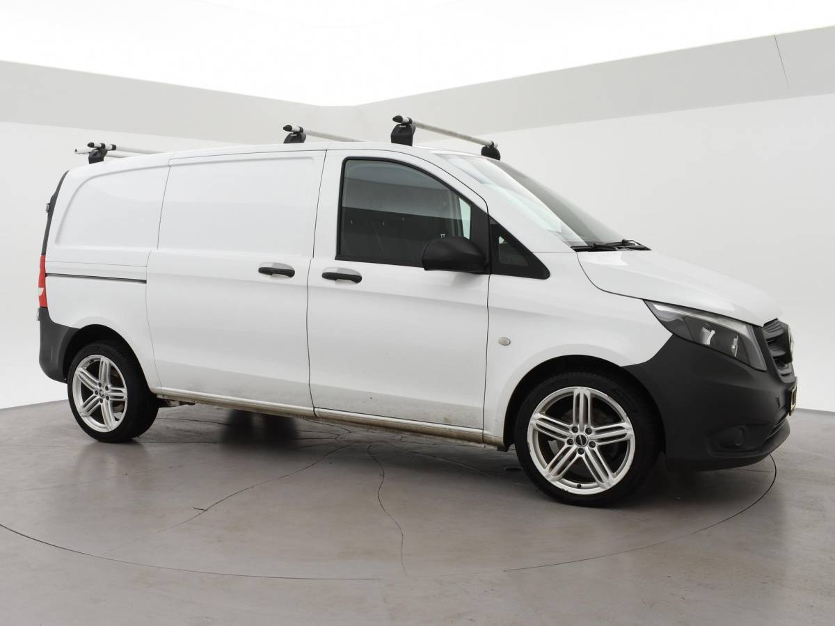 Mercedes-Benz Vito Mercedes-Benz Vito 111 CDI + 19 INCH LMV | TREKHAAK | AIRCO | 3-ZITS | ACHTERDEUREN