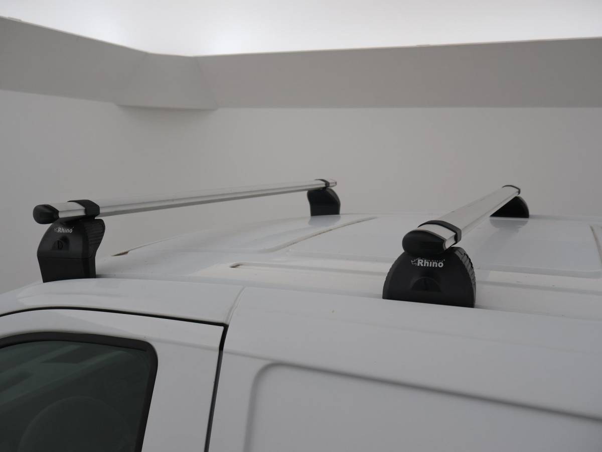 Mercedes-Benz Vito Mercedes-Benz Vito 111 CDI + 19 INCH LMV | TREKHAAK | AIRCO | 3-ZITS | ACHTERDEUREN