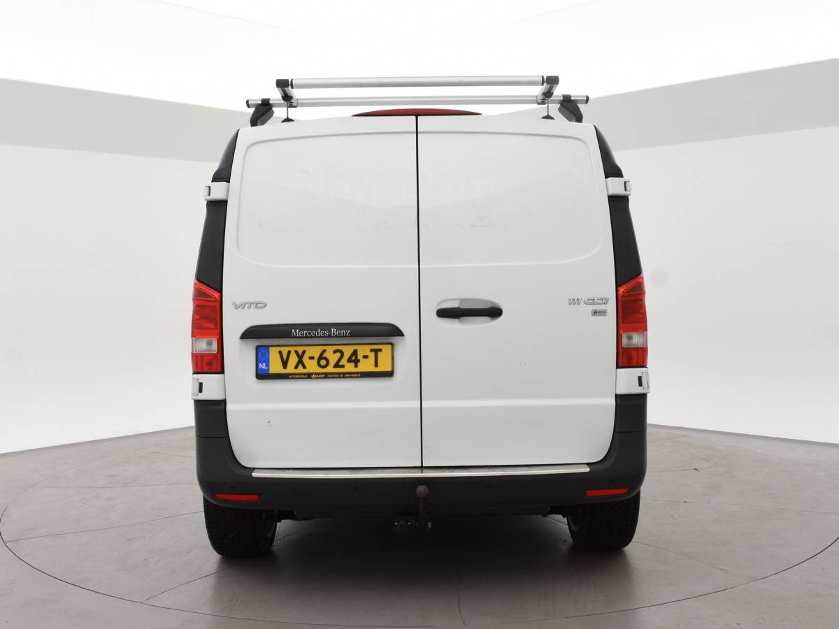 Mercedes-Benz Vito Mercedes-Benz Vito 111 CDI + 19 INCH LMV | TREKHAAK | AIRCO | 3-ZITS | ACHTERDEUREN