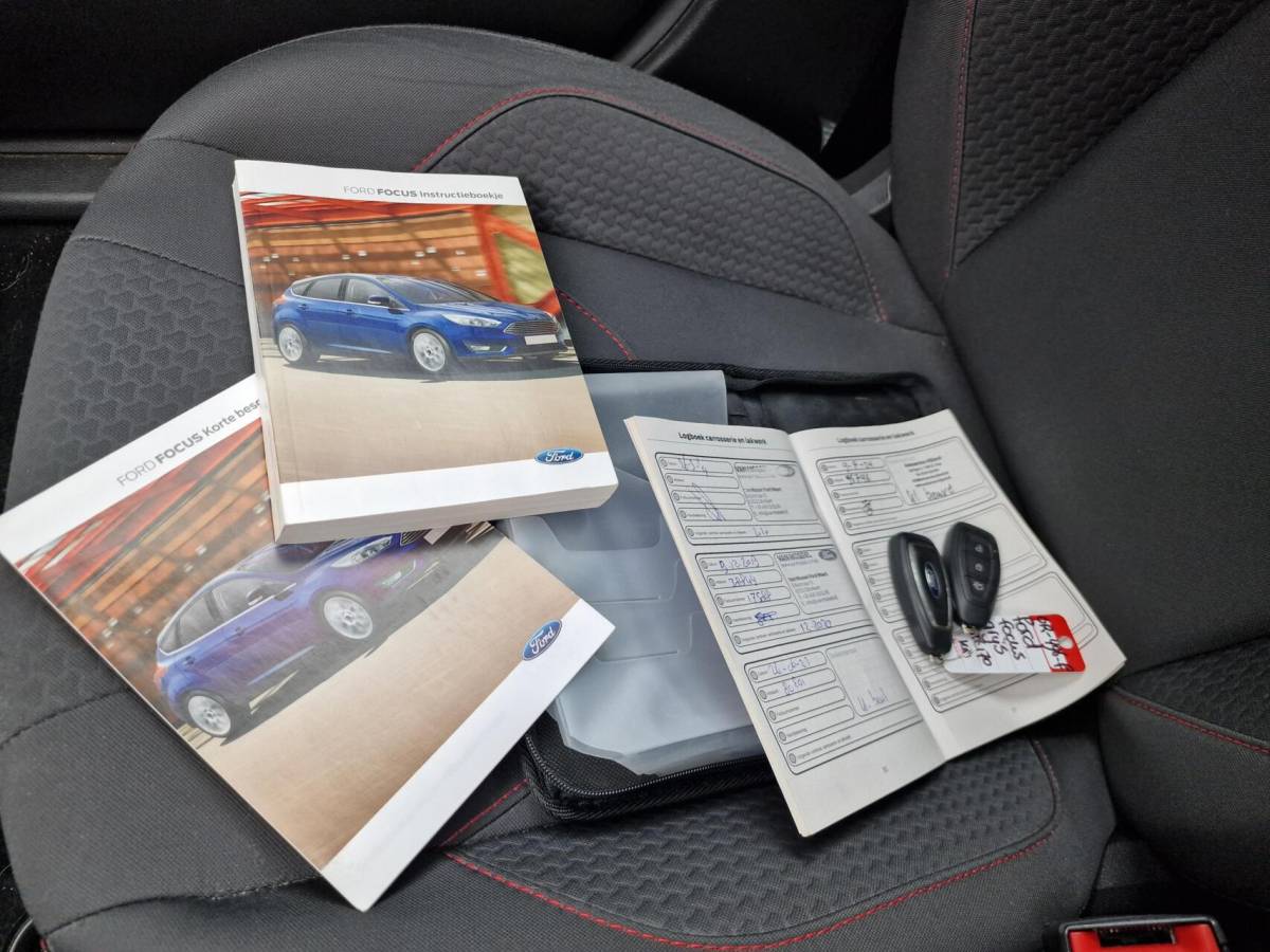 Ford Focus Ford Focus 1.5 ST-Line|Clima|Cruise|Navi|Camera|Xenon|150PK|