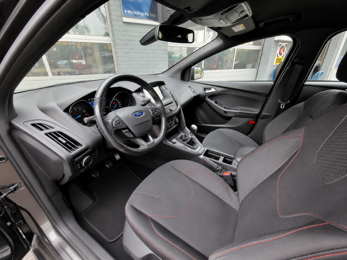 Ford Focus Ford Focus 1.5 ST-Line|Clima|Cruise|Navi|Camera|Xenon|150PK|
