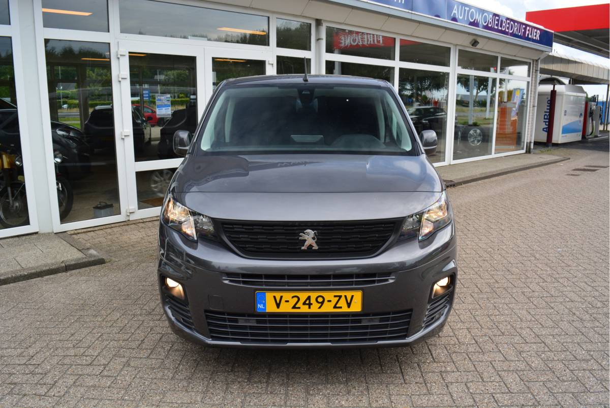 Peugeot Partner Peugeot Partner 1.5 BlueHDI Asphalt Long L2 | 2X SD | LM | Camera | PDC | StoelVW | Orig. NL | NAP |
