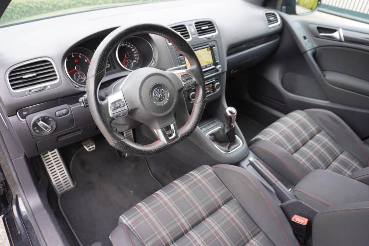 Volkswagen Golf Volkswagen Golf 2.0 GTI 5Drs Clima Navi Xenon
