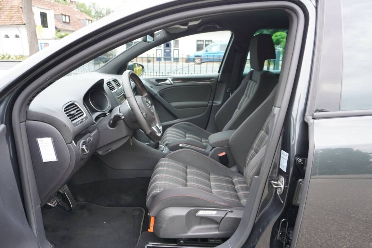 Volkswagen Golf Volkswagen Golf 2.0 GTI 5Drs Clima Navi Xenon