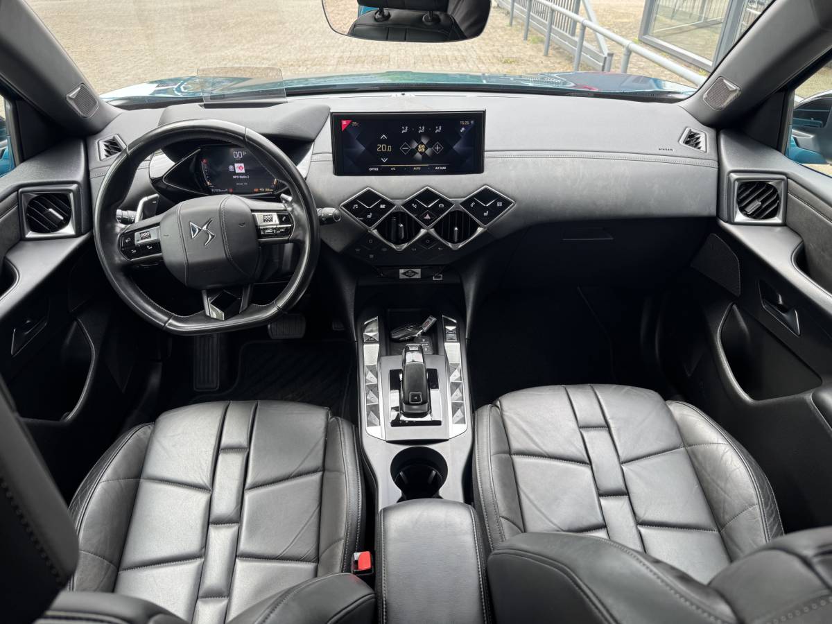 DS DS 3 DS 3 Crossback 1.2 PureTech Grand Chic LEDER-MASSAGE-CAMERA