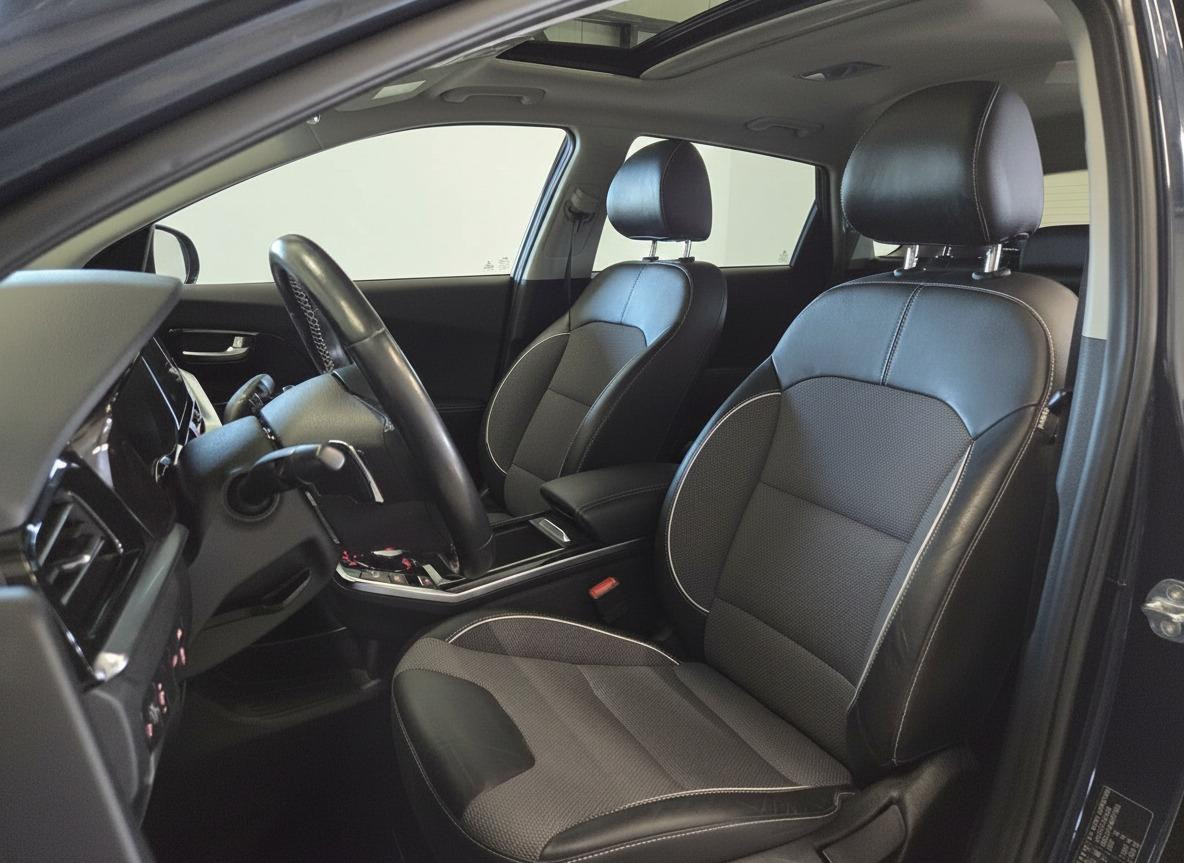 Kia e-Niro Kia e-Niro DynamicPlusLine 39kWh | Trekhaak | Schuifdak | SOH 98,8%