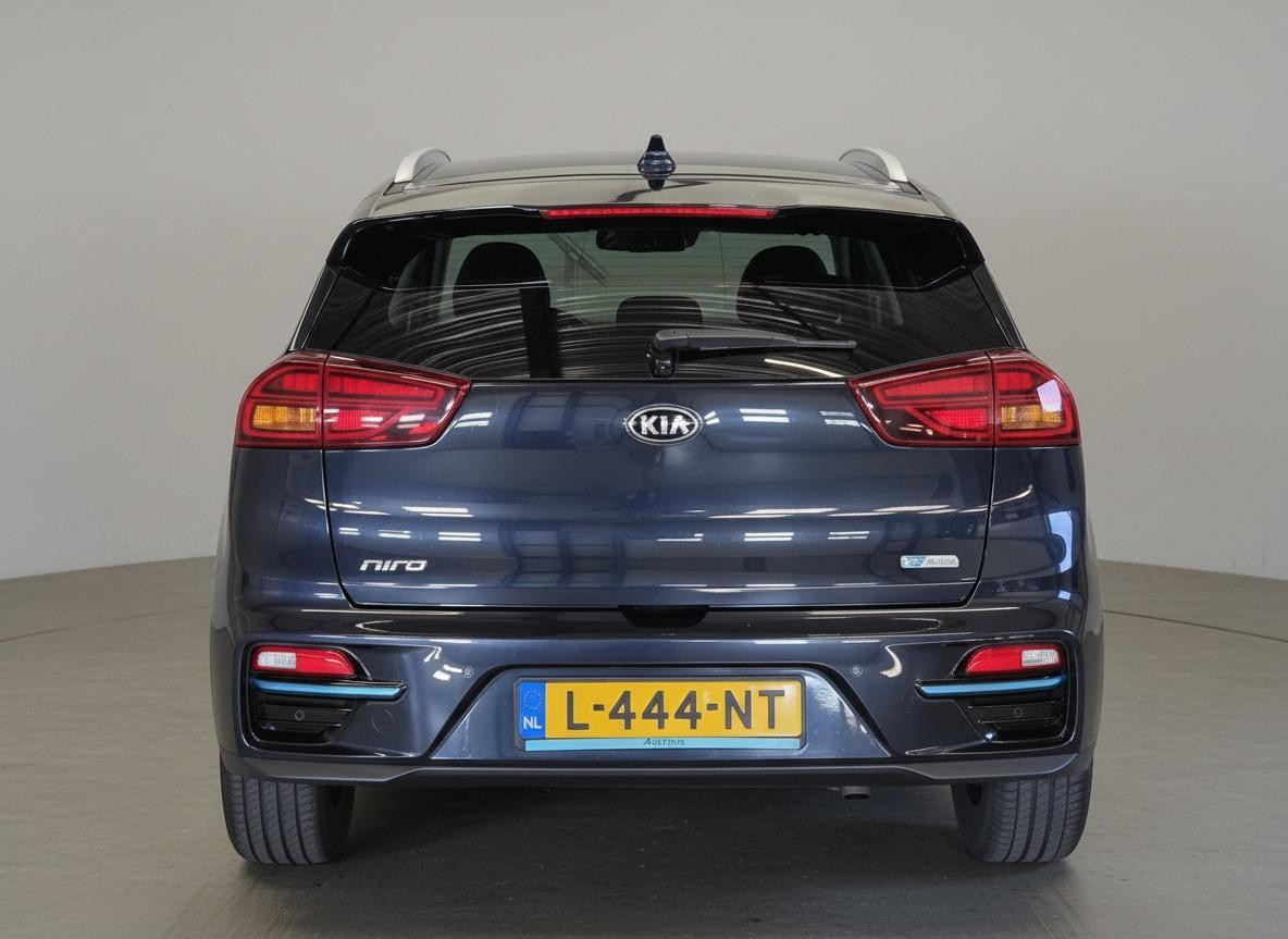 Kia e-Niro Kia e-Niro DynamicPlusLine 39kWh | Trekhaak | Schuifdak | SOH 98,8%