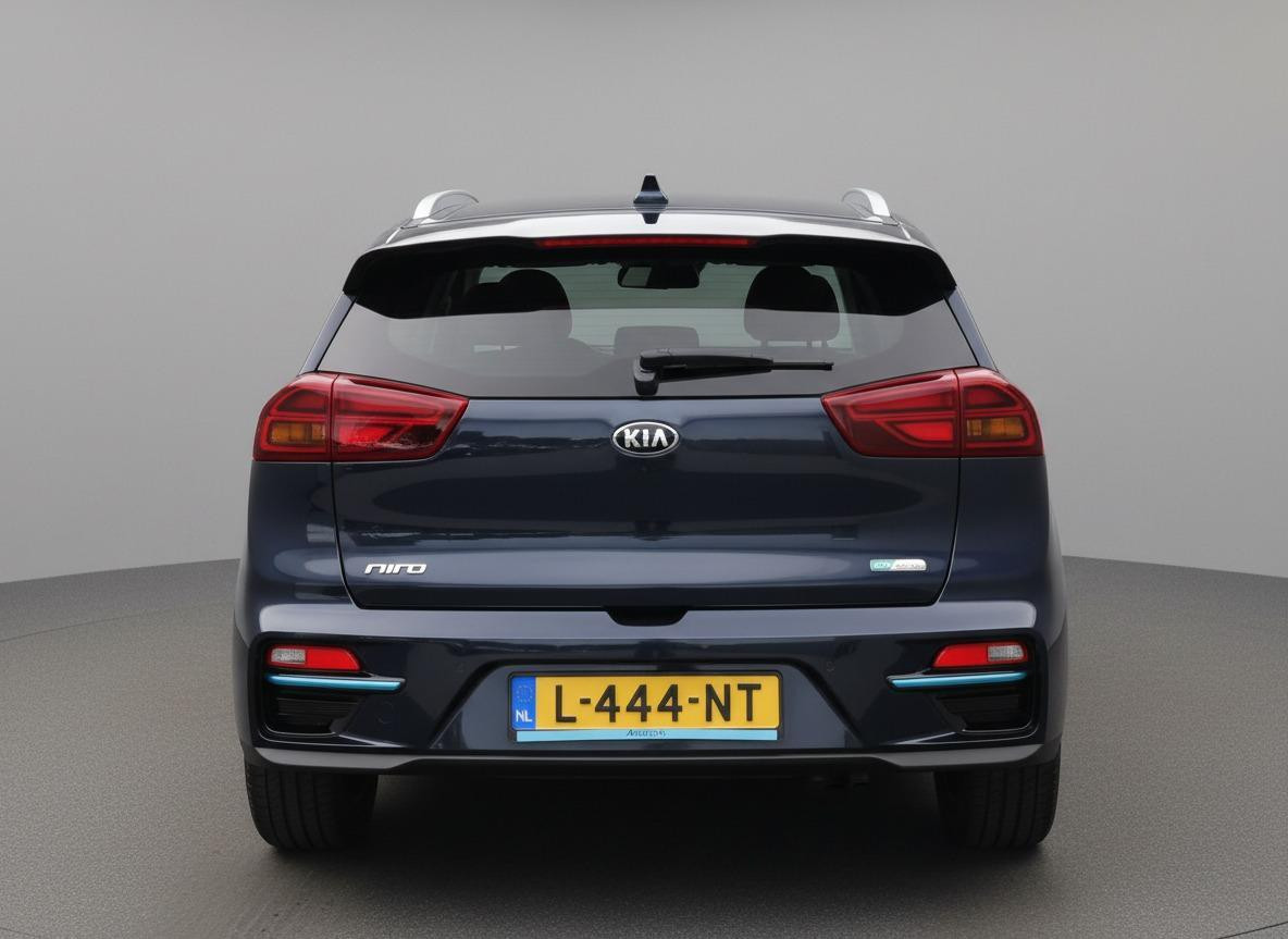 Kia e-Niro Kia e-Niro DynamicPlusLine 39kWh | Trekhaak | Schuifdak | SOH 98,8%