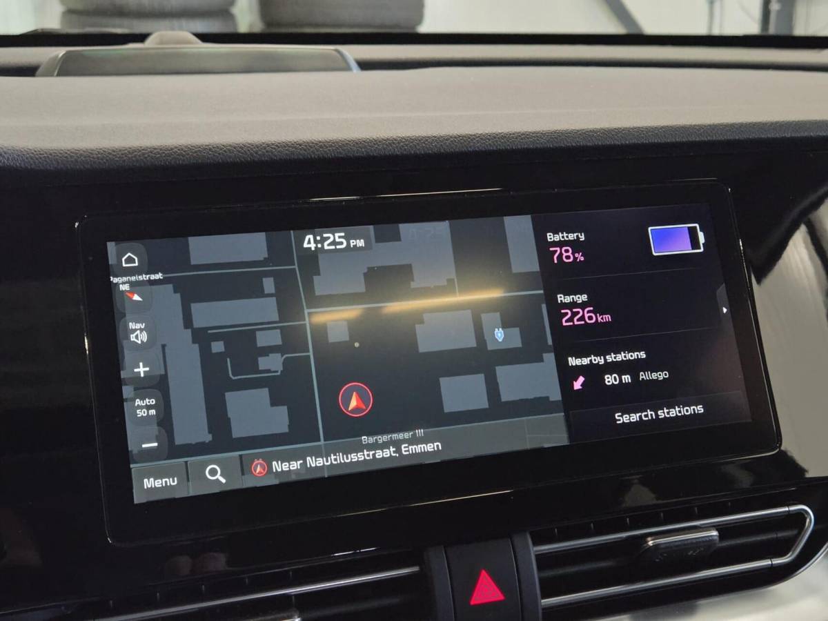 Kia e-Niro Kia e-Niro DynamicPlusLine 39kWh | Trekhaak | Schuifdak | SOH 98,8%
