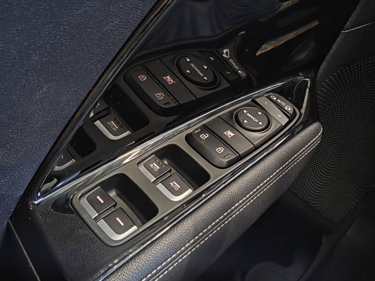 Kia e-Niro Kia e-Niro DynamicPlusLine 39kWh | Trekhaak | Schuifdak | SOH 98,8%