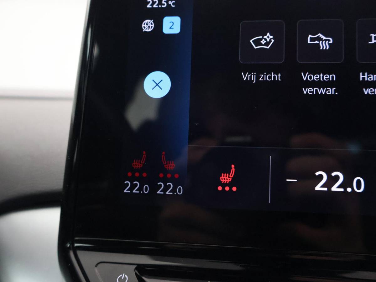 Volkswagen ID.4 Volkswagen ID.4 PRO 77 kWh 204 PK MOONSTONE GREY + CAMERA | ADAPTIVE CRUISE | SFEER | STOELVERWARMING