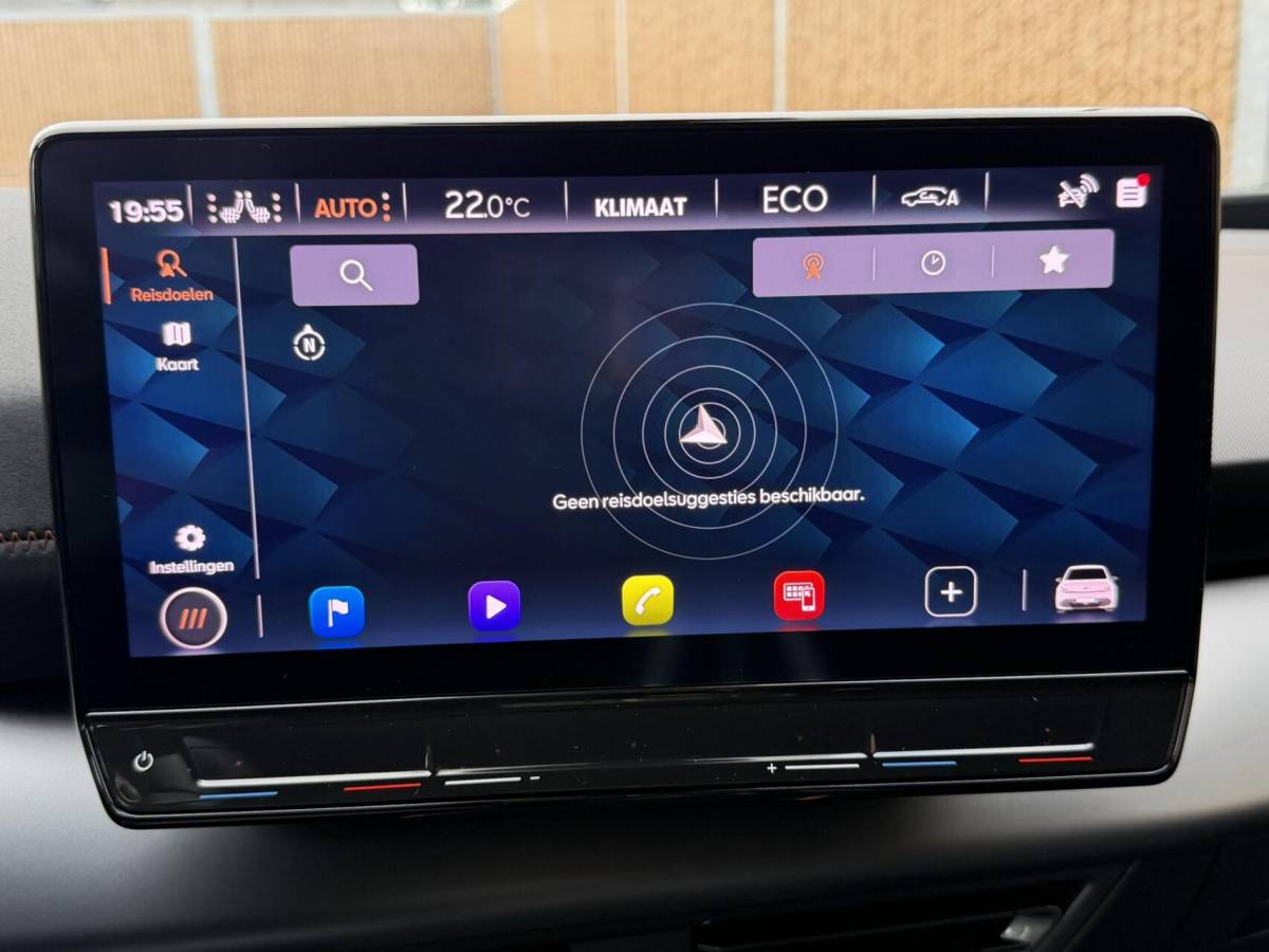 CUPRA Born CUPRA Born Adrenaline One 62 kWh Stuur en- stoelverwarming | LED verlichting | Apple CarPlay/Android Auto | Cruise control adaptief | Climate control | Parkeersensoren voor en achter | Achteruitrijcamera