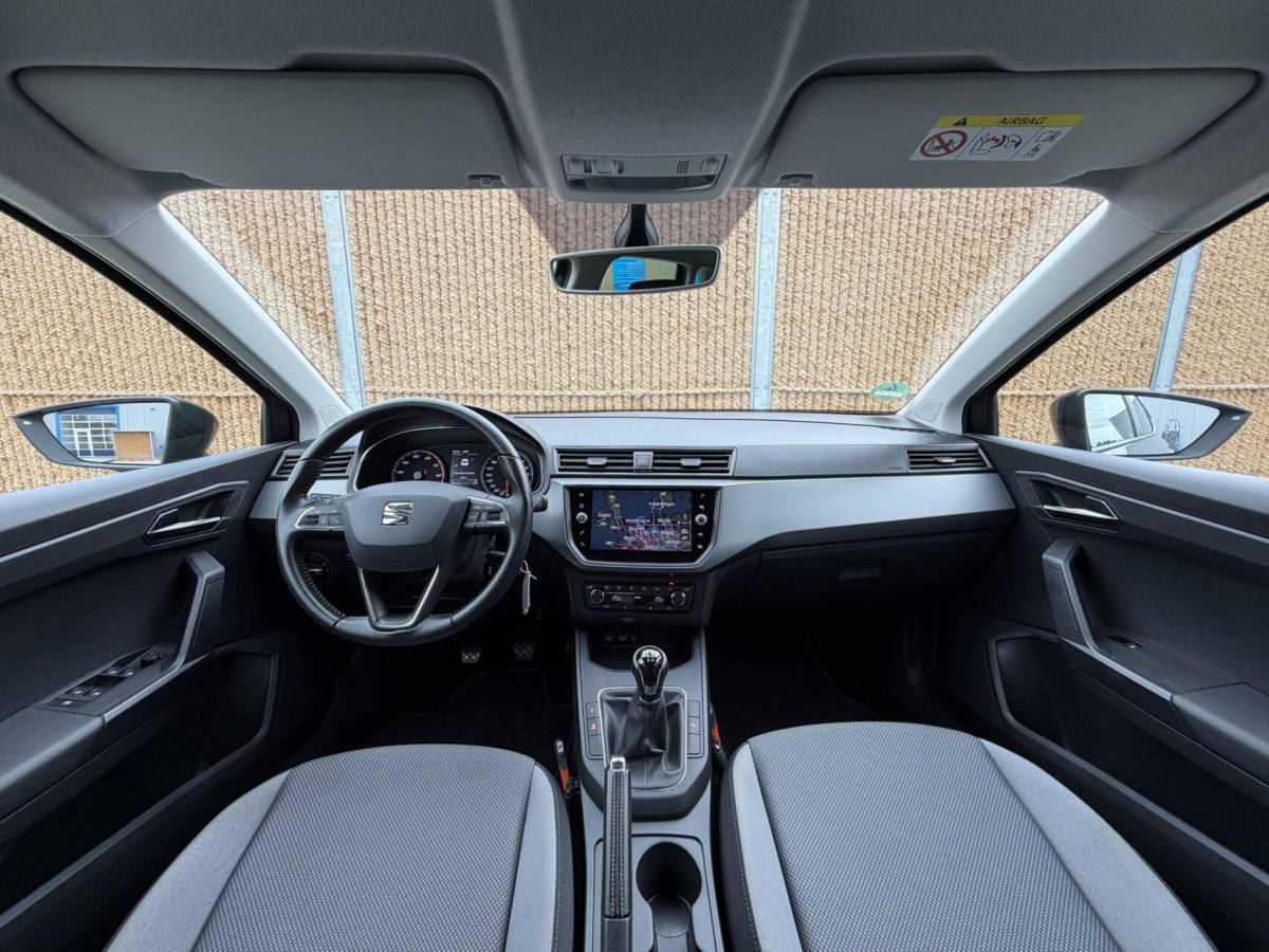 SEAT Ibiza Seat Ibiza 1.0 TSI Style Business Intense Camera | Climate & cruise control | DAB ontvanger | Elektrische ramen voor en achter | Multifunctioneel stuurwiel | Apple CarPlay | Navigatiesysteem | Parkeersensoren voor en achter