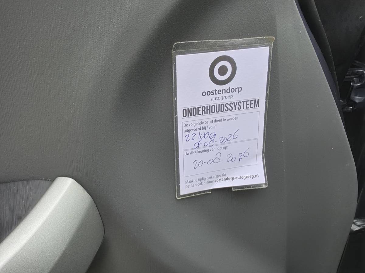 Toyota Prius Toyota Prius 1.8 Aspiration Head-up Navi Pdc 1 Ste Eigenaar Apk 08-2027