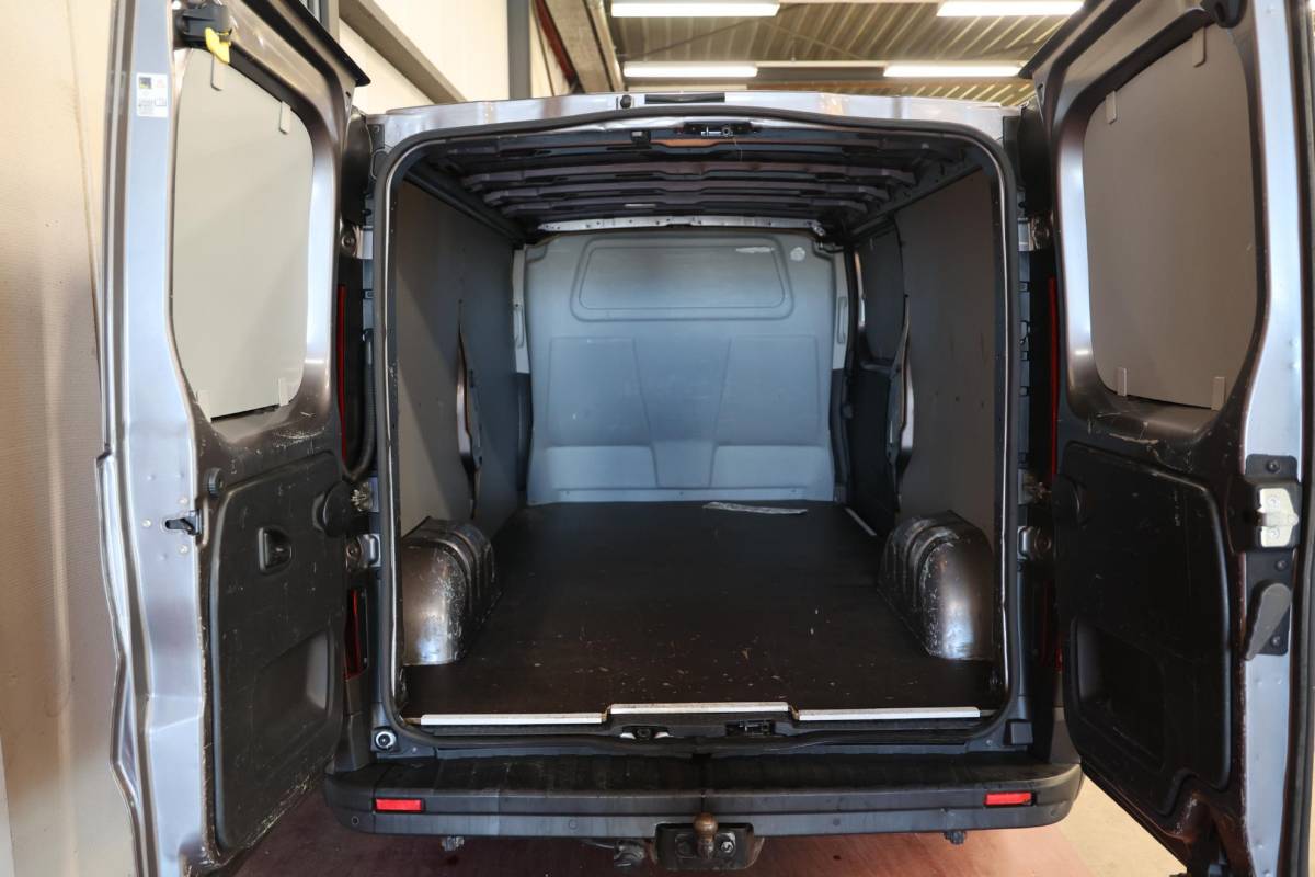 Renault Trafic Renault Trafic 1.6 dCi T29 L2H1 LANG AIRCO TREKHAAK