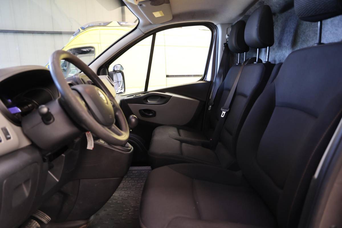 Renault Trafic Renault Trafic 1.6 dCi T29 L2H1 LANG AIRCO TREKHAAK