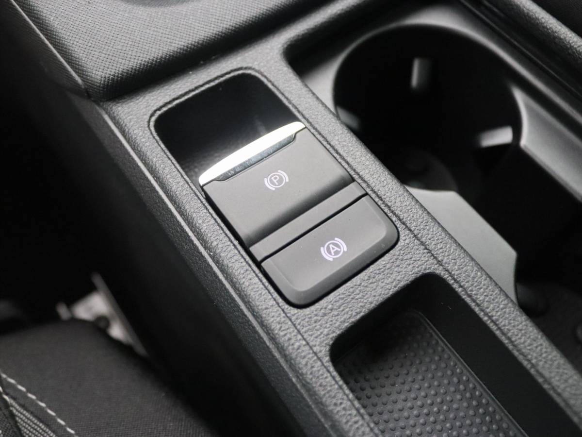 Škoda Octavia Skoda Octavia Combi 1.0 TSI eTec 110PK DSG7 [ ACC+STOELVERWARMING+NAVI+CLIMATE+TRAVEL ASSIST+PDC ]