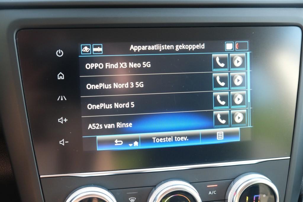 Renault Kadjar Renault Kadjar 1.3 TCe 140pk EDC Limited | Navi | App Connect | Climate | Cruise | PDC | Trekhaak