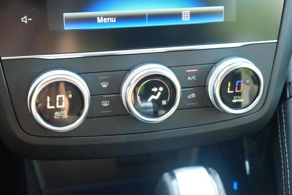Renault Kadjar Renault Kadjar 1.3 TCe 140pk EDC Limited | Navi | App Connect | Climate | Cruise | PDC | Trekhaak