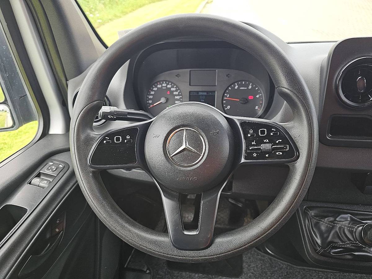 Mercedes-Benz Sprinter MERCEDES-BENZ SPRINTER 311 l1h1 2xzijdeur mbux!