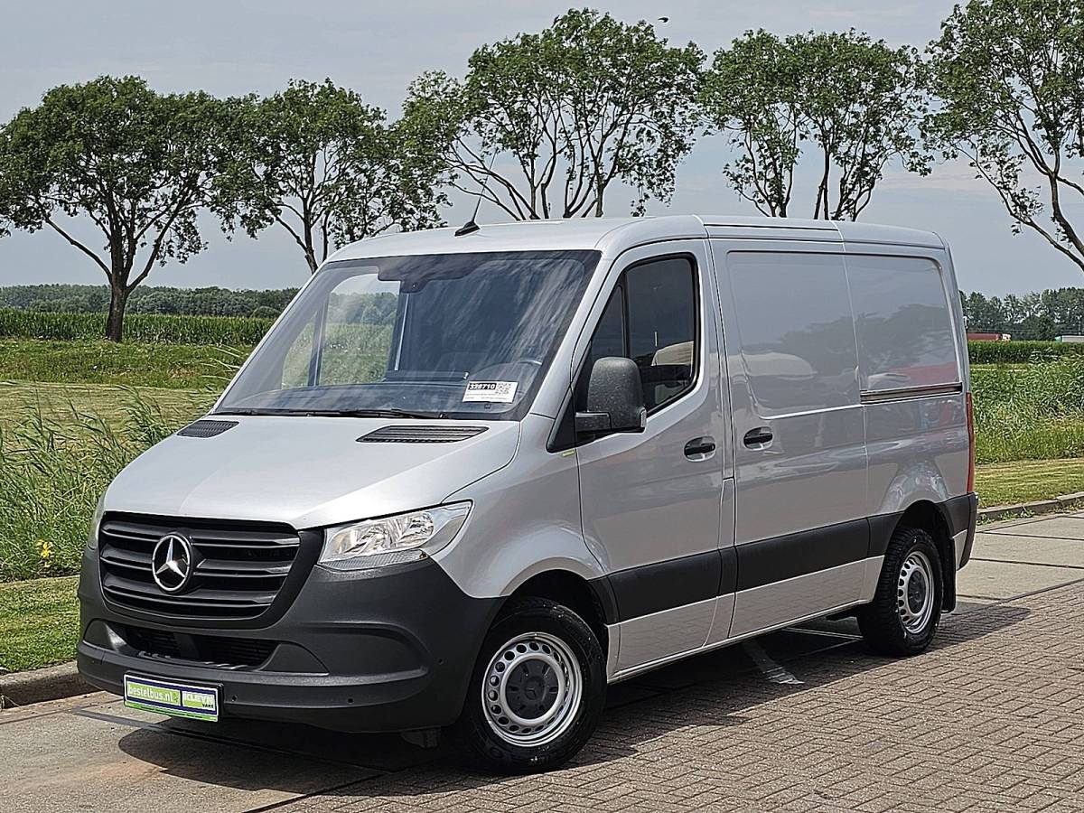 Mercedes-Benz Sprinter MERCEDES-BENZ SPRINTER 311 l1h1 2xzijdeur mbux!