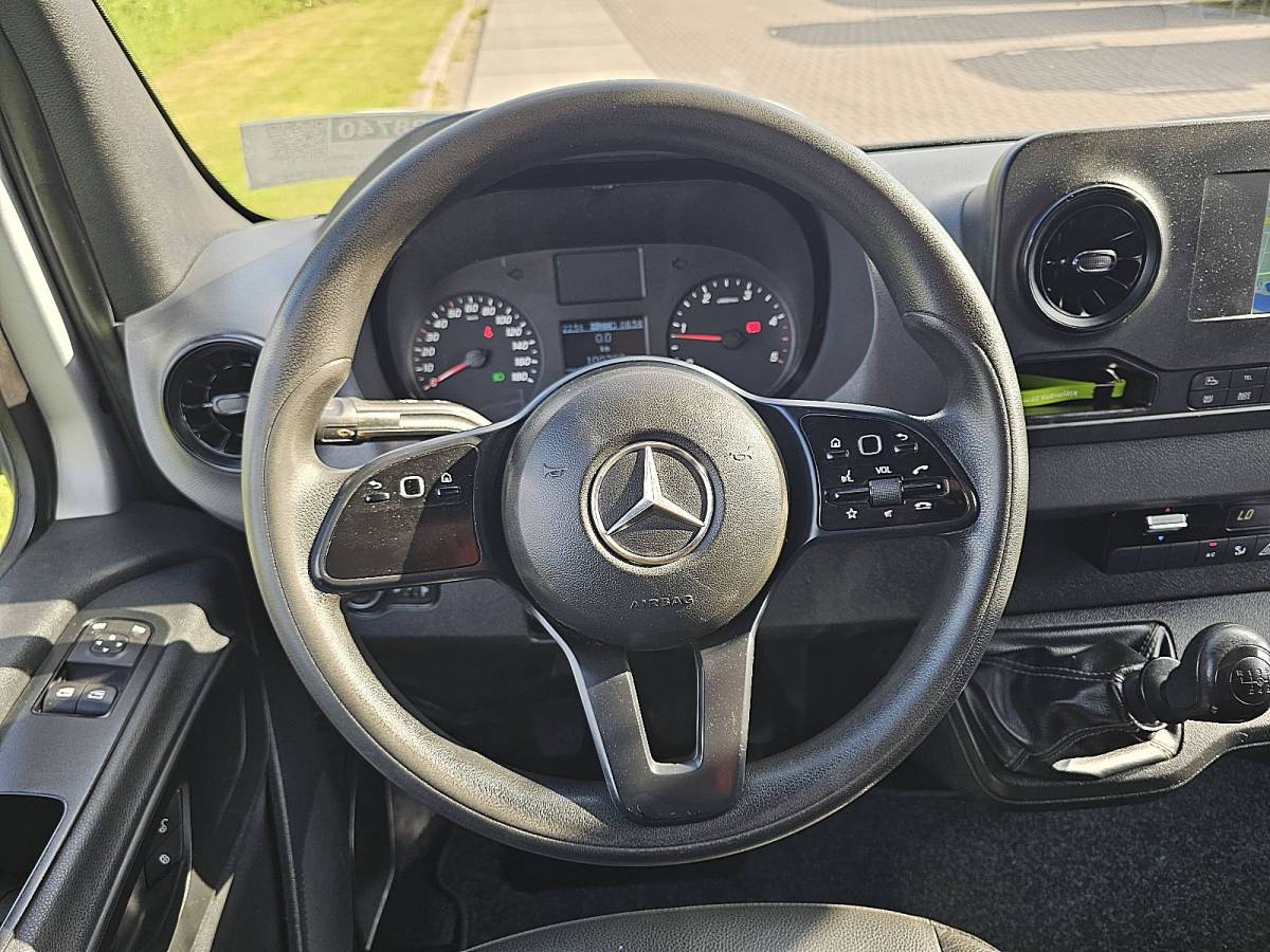 Mercedes-Benz Sprinter MERCEDES-BENZ SPRINTER 311 l1h1 2xzijdeur mbiux