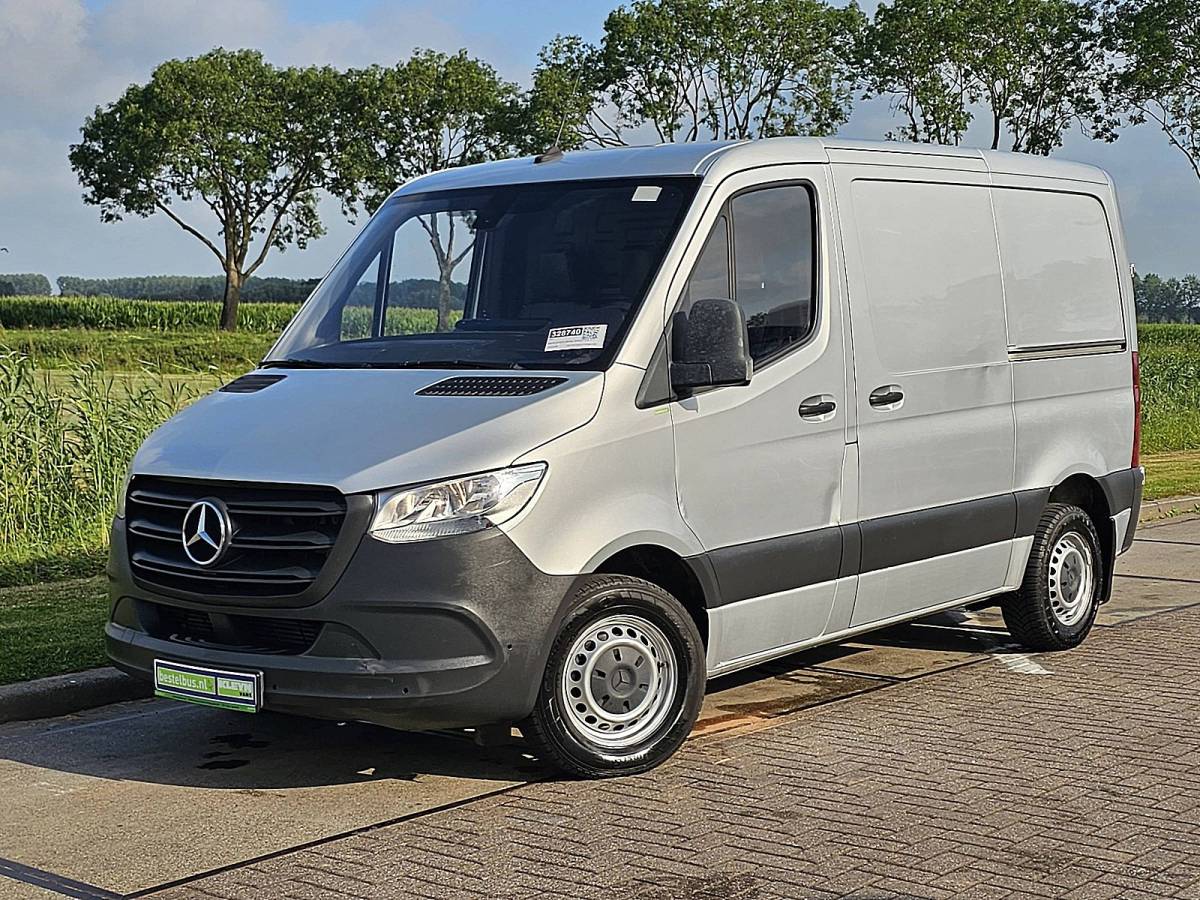 Mercedes-Benz Sprinter MERCEDES-BENZ SPRINTER 311 l1h1 2xzijdeur mbiux