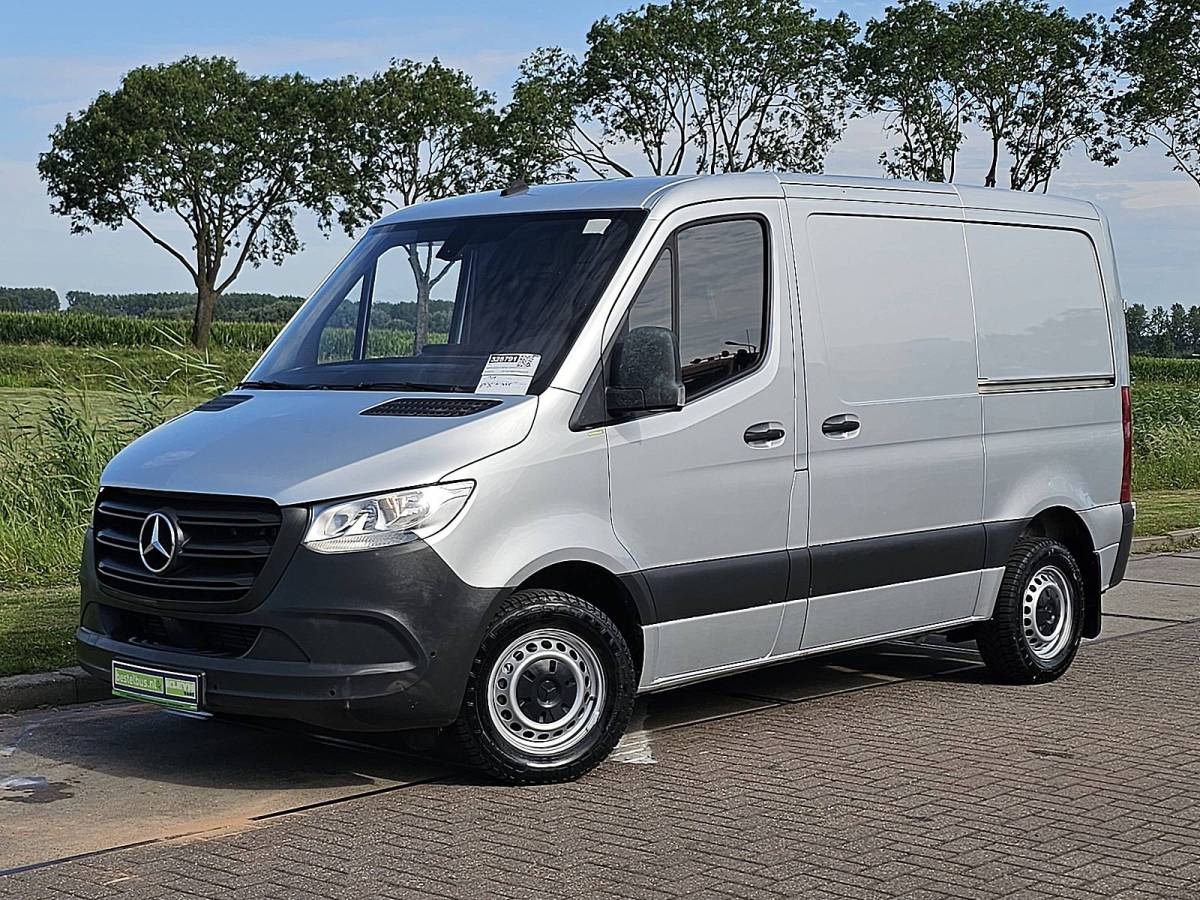 Mercedes-Benz Sprinter MERCEDES-BENZ SPRINTER 311 l1h1 2xzijdeur mbux!