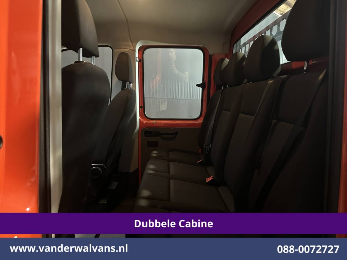 Volkswagen Crafter Volkswagen Crafter 2.0 177pk Pick Up Dubbele Cabine 3500kg Trekhaak Open Laadbak Euro6 Airco | 6-Zits | Camera | Navigatie | Apple Carplay Android Auto, Cruisecontrol, Chauffeursstoel
