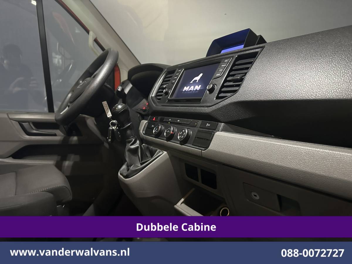 Volkswagen Crafter Volkswagen Crafter 2.0 177pk Pick Up Dubbele Cabine 3500kg Trekhaak Open Laadbak Euro6 Airco | 6-Zits | Camera | Navigatie | Apple Carplay Android Auto, Cruisecontrol, Chauffeursstoel