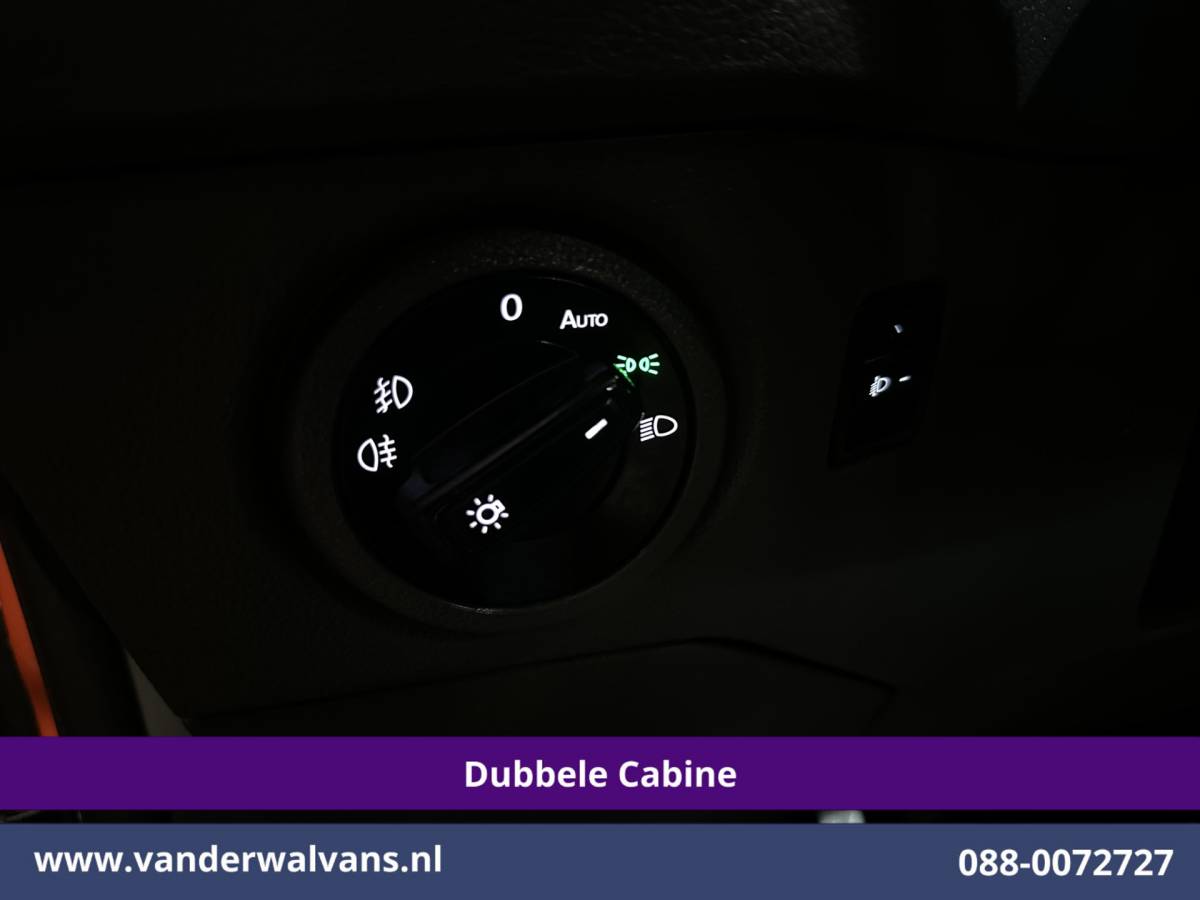 Volkswagen Crafter Volkswagen Crafter 2.0 177pk Pick Up Dubbele Cabine 3500kg Trekhaak Open Laadbak Euro6 Airco | 6-Zits | Camera | Navigatie | Apple Carplay Android Auto, Cruisecontrol, Chauffeursstoel