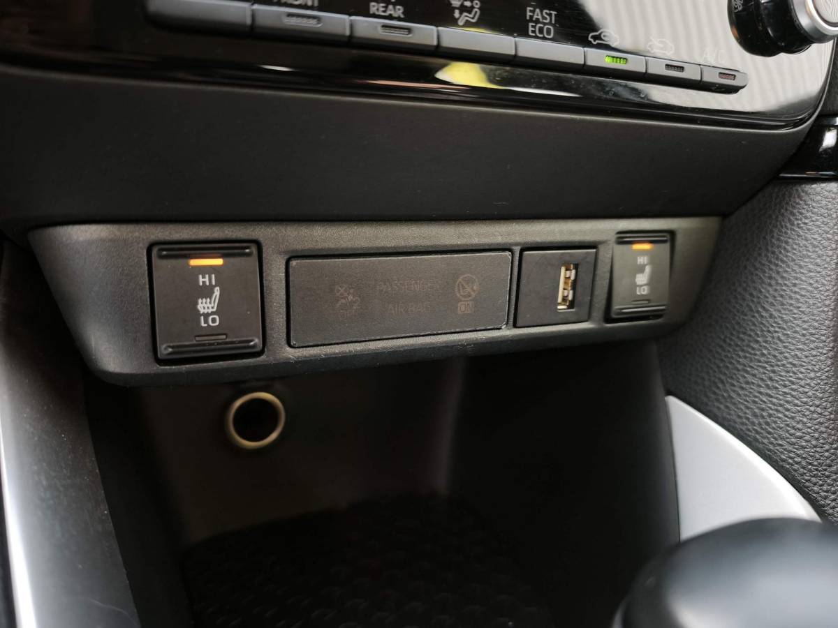 Mazda 2 Hybrid Mazda 2 Hybrid 1.5 Centre-line Stoel-Stuurverwarming Navi-Carplay Adaptiv-Cruisecontrol