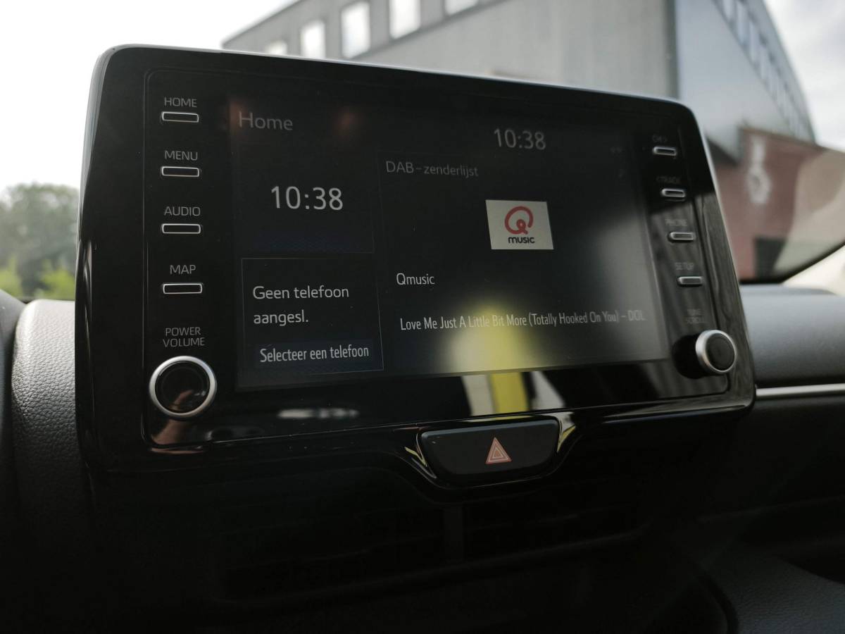 Mazda 2 Hybrid Mazda 2 Hybrid 1.5 Centre-line Stoel-Stuurverwarming Navi-Carplay Adaptiv-Cruisecontrol