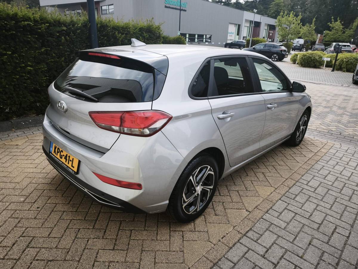 Hyundai i30 Hyundai i30 1.0 T-GDi MHEV Comfort Navi-Carplay Stoel-Stuurverwarming Camera Climate Airco