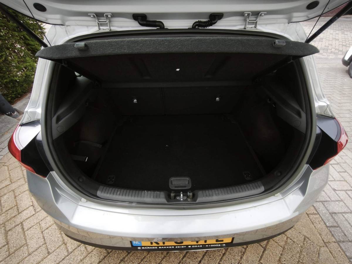 Hyundai i30 Hyundai i30 1.0 T-GDi MHEV Comfort Navi-Carplay Stoel-Stuurverwarming Camera Climate Airco