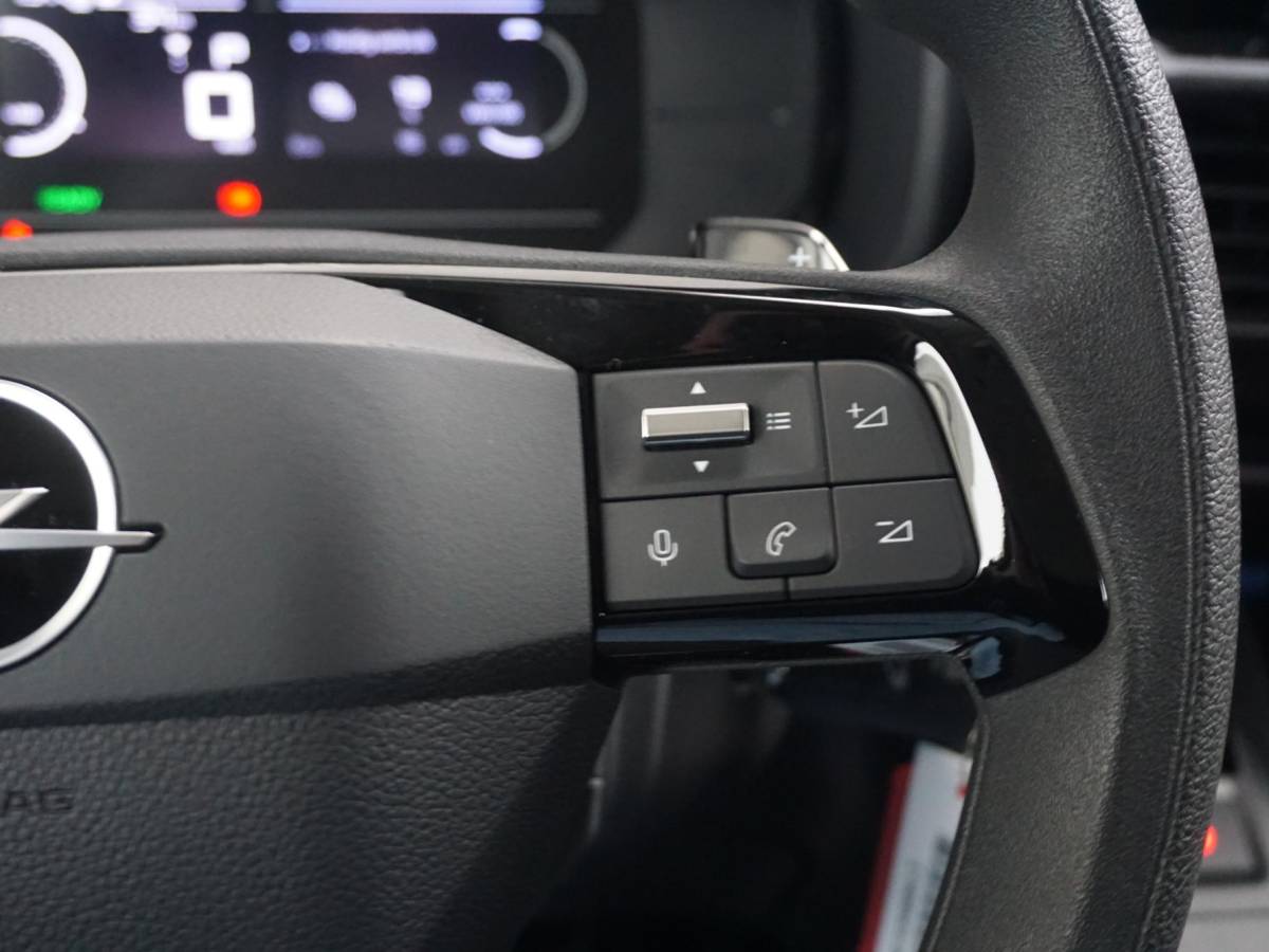 Opel Combo-e Opel Combo Electric L1 50kWh | 0% rente | camera | Apple Carplay/Android Auto  | laadruimtebetimmering  | Comfort stoelen | rijklaarprijs